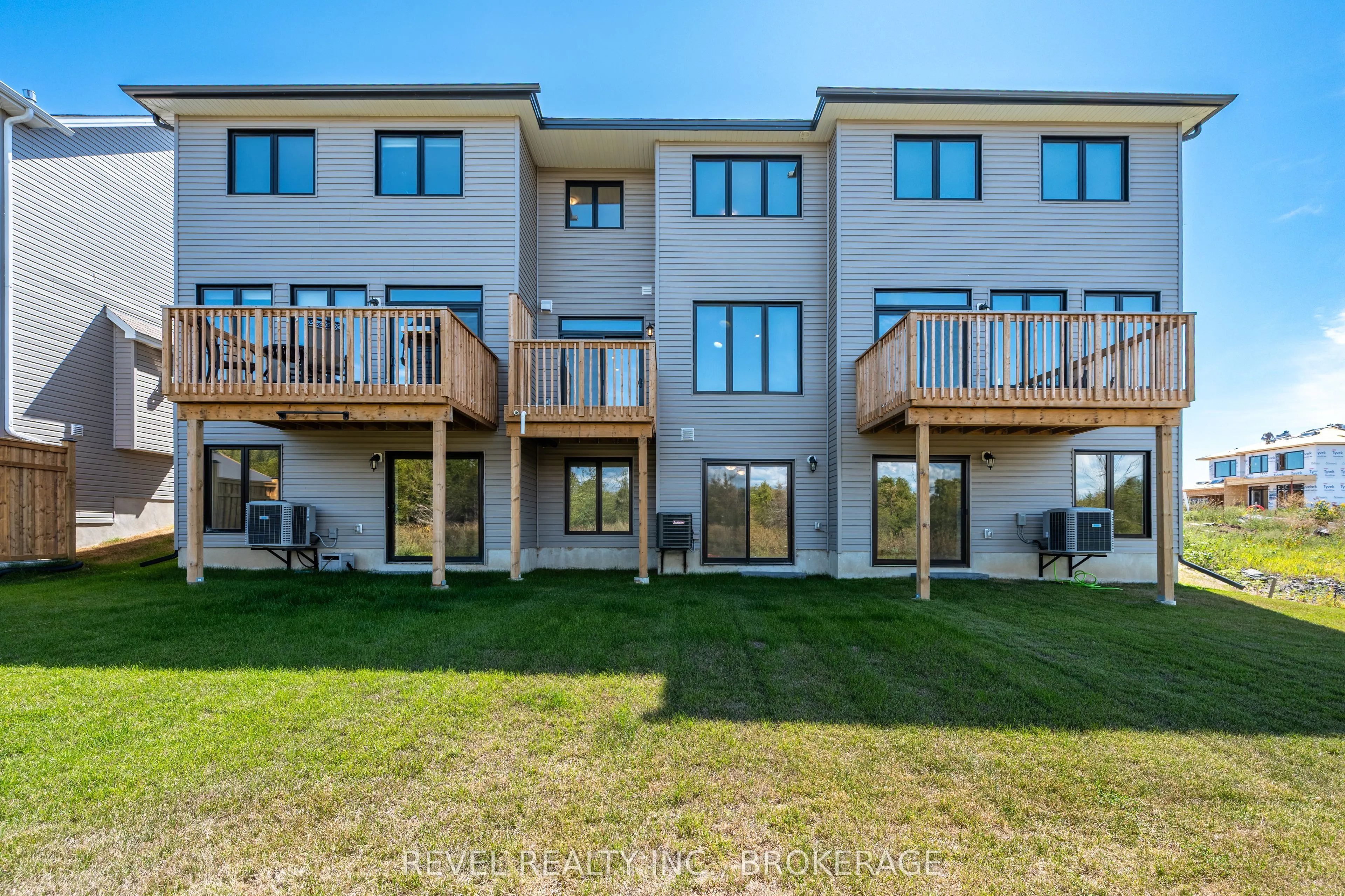 456 Buckthorn Drive