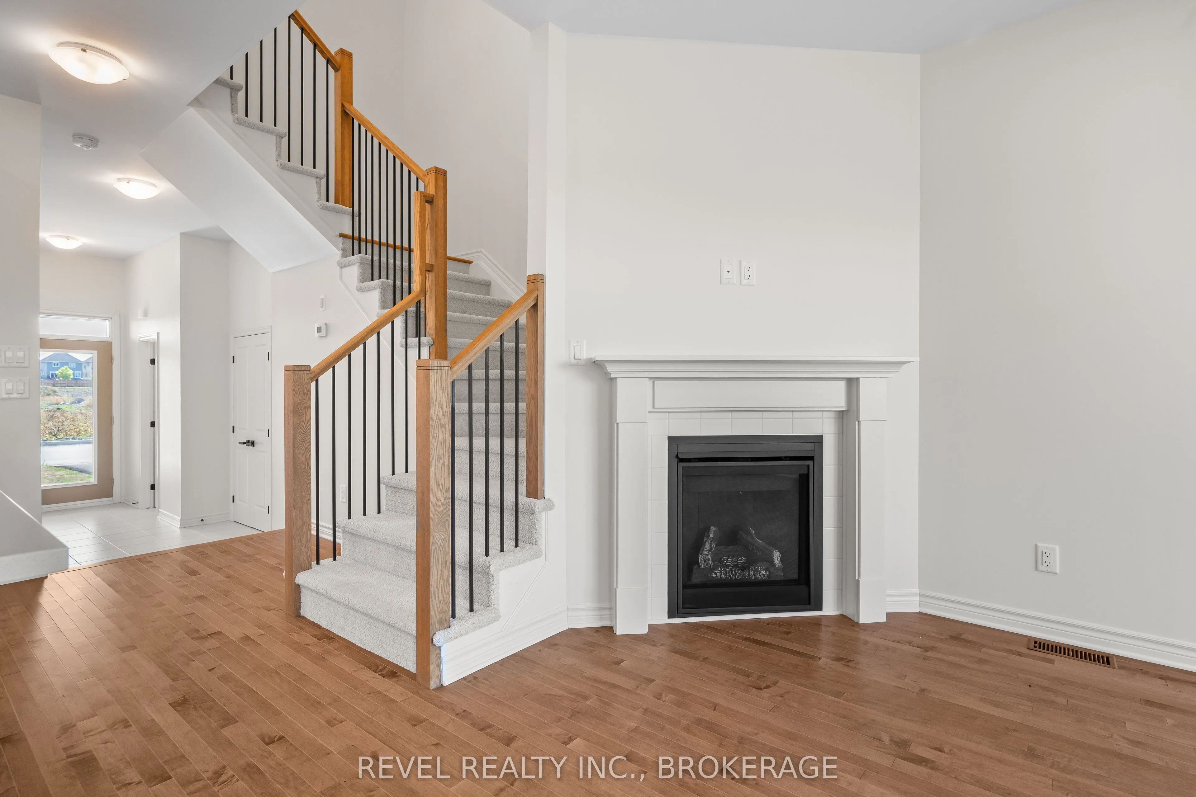 456 Buckthorn Drive