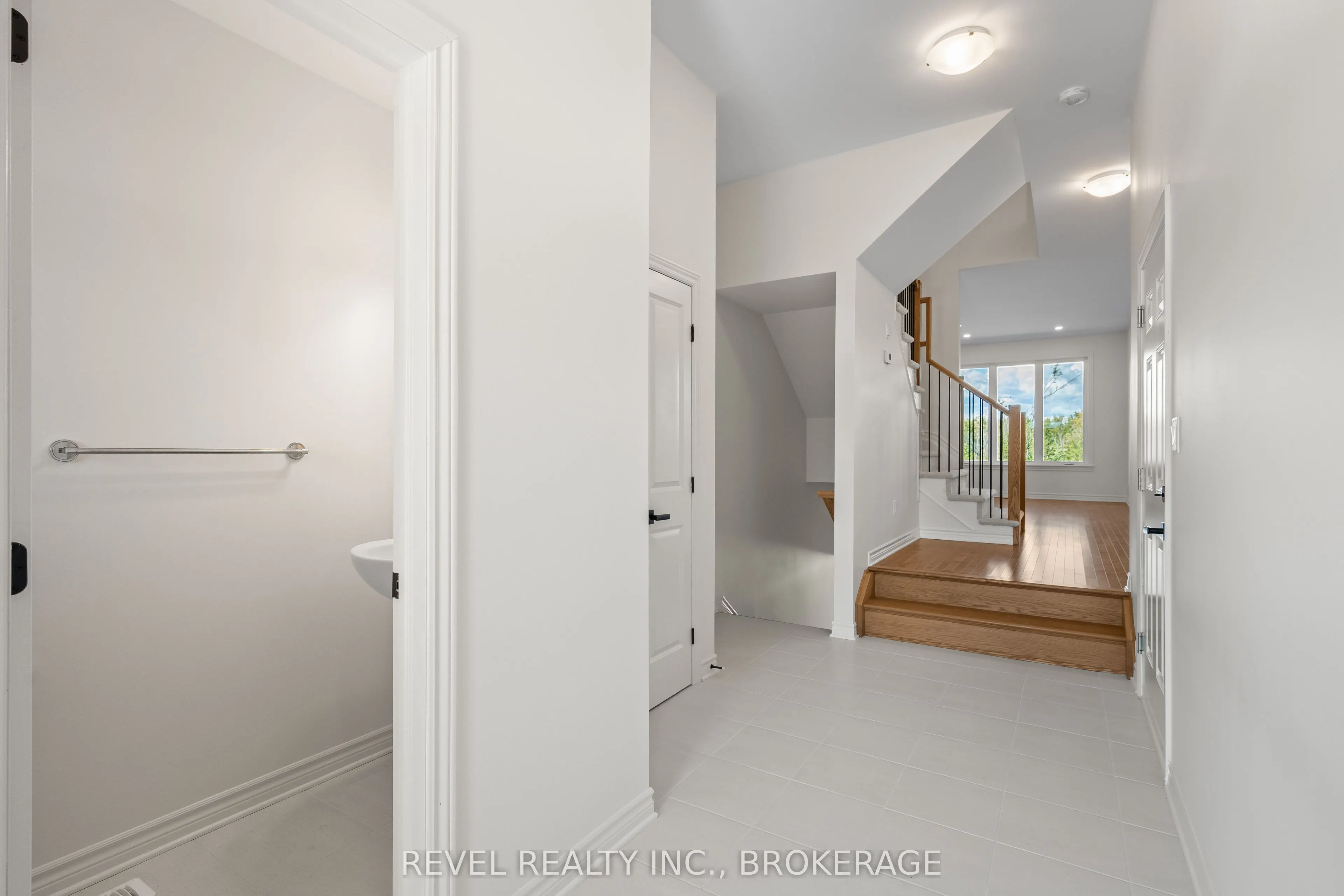 456 Buckthorn Drive