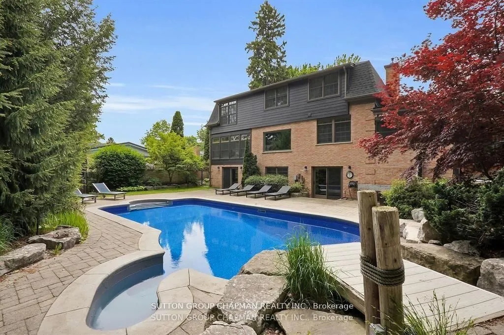 163 Wychwood Park