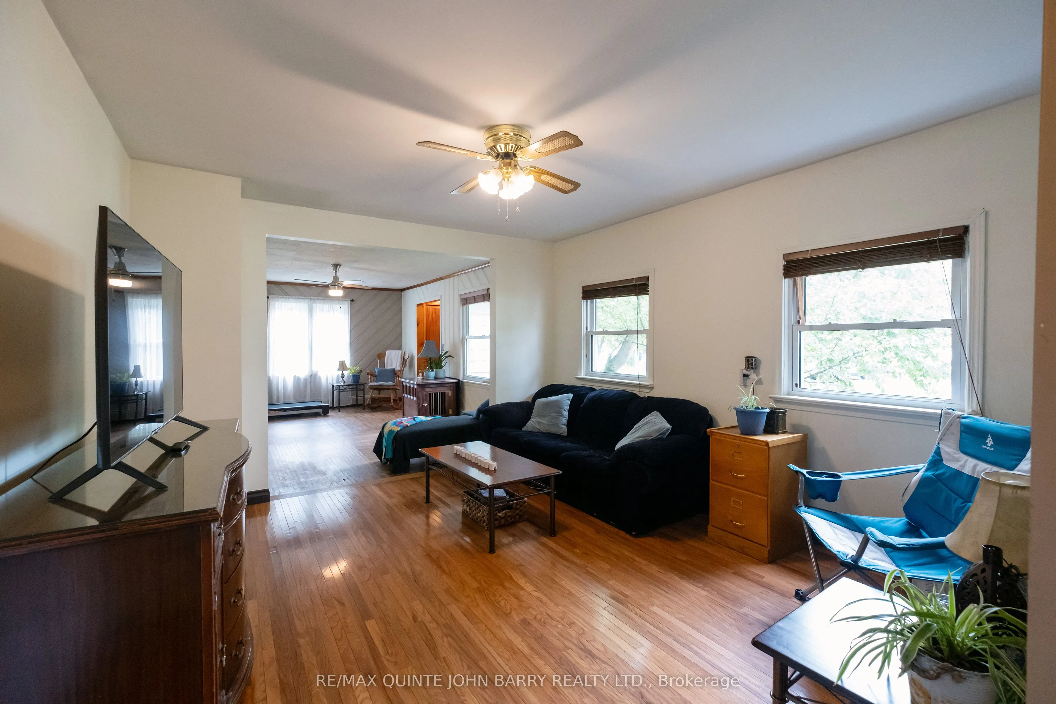 8 North Maloney Street