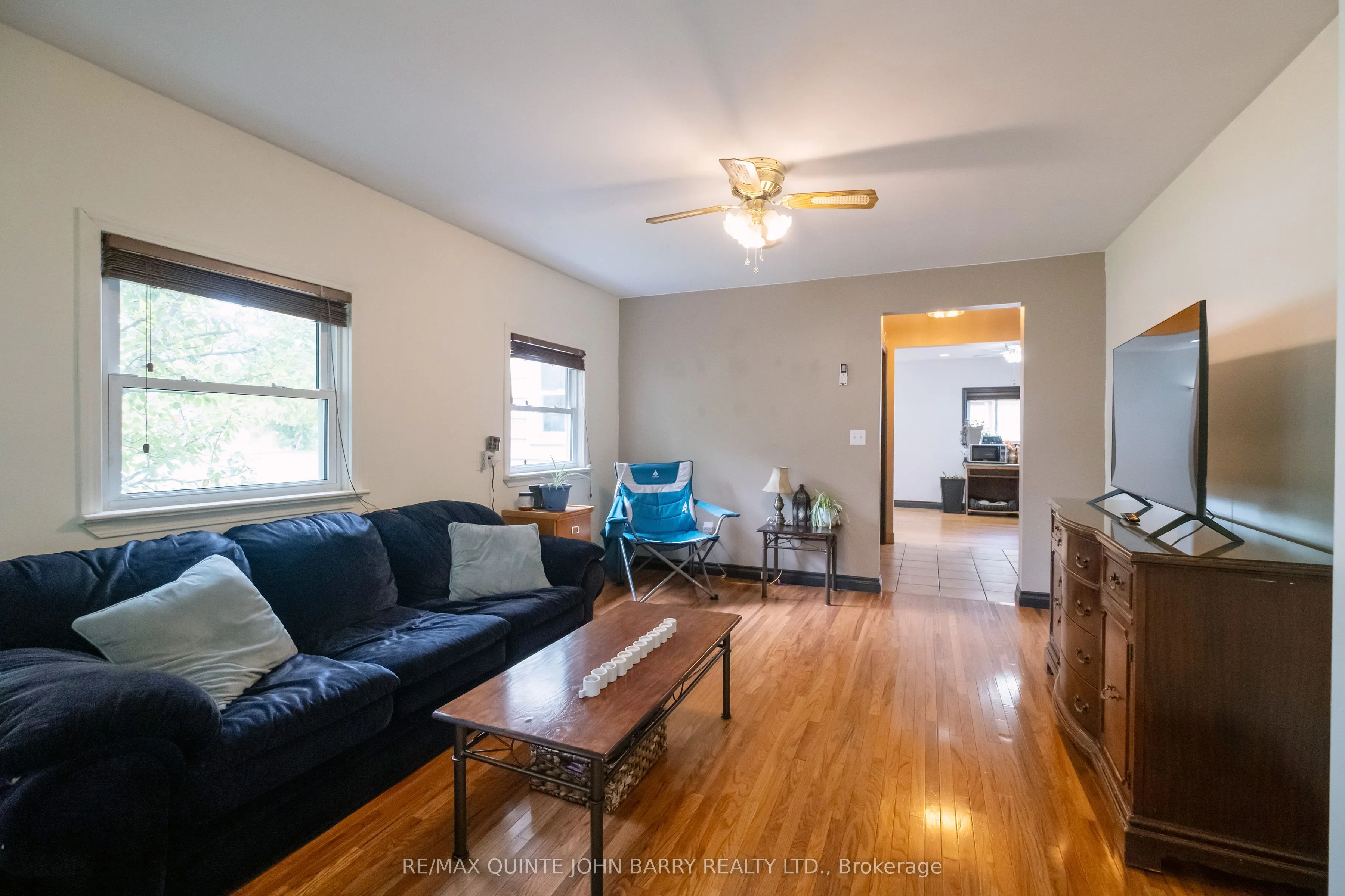 8 North Maloney Street