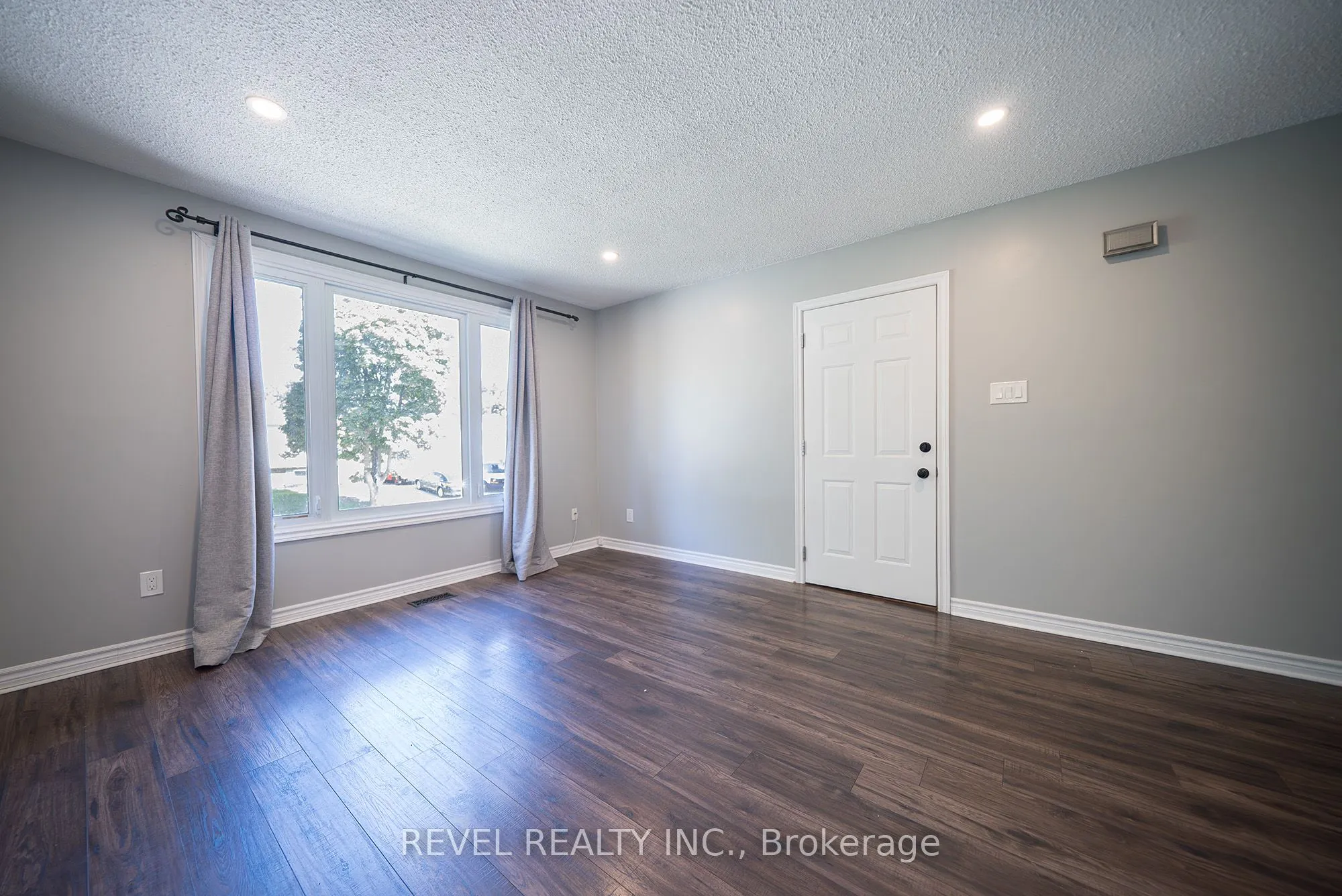 28 Southglen Road