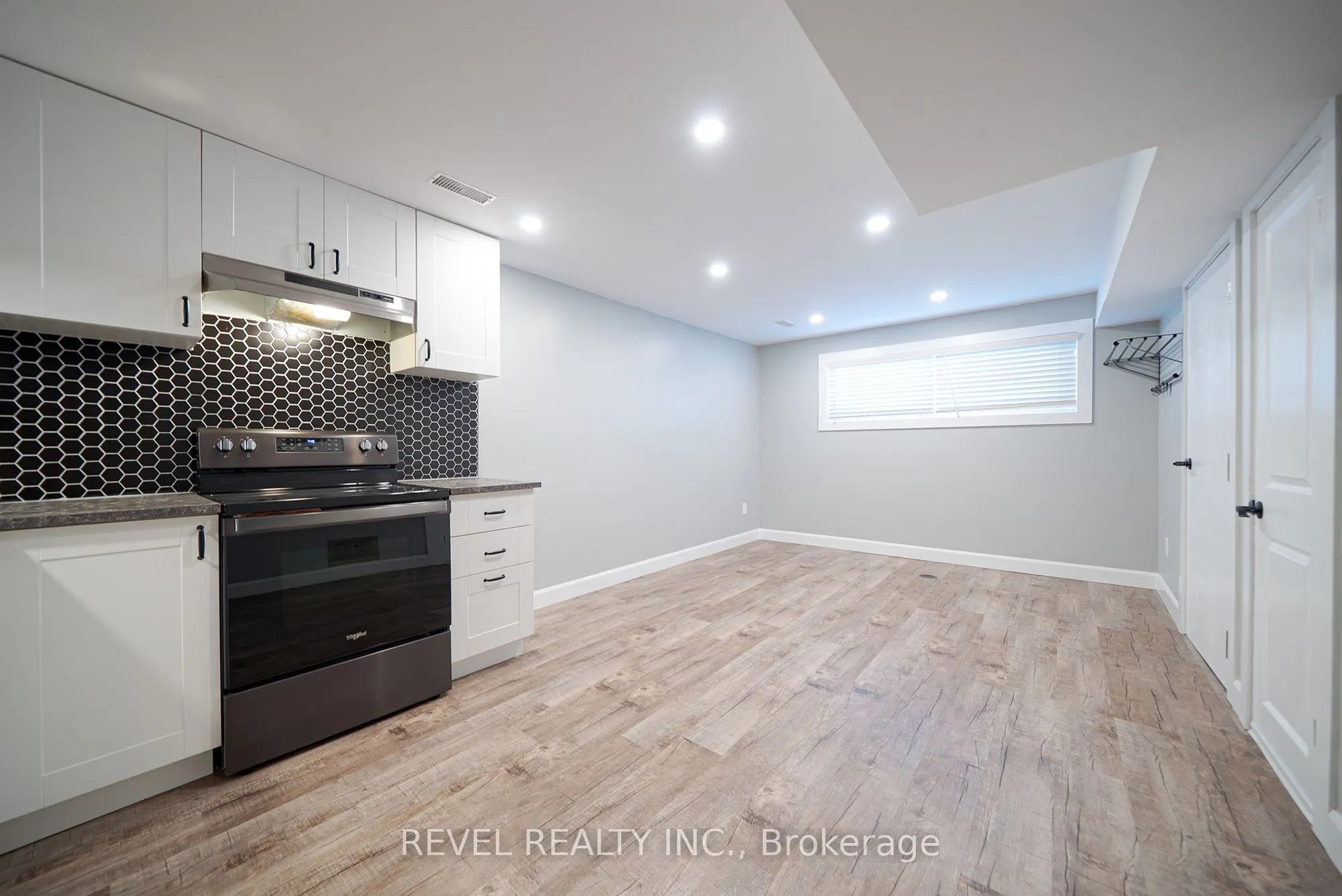28 Southglen Road
