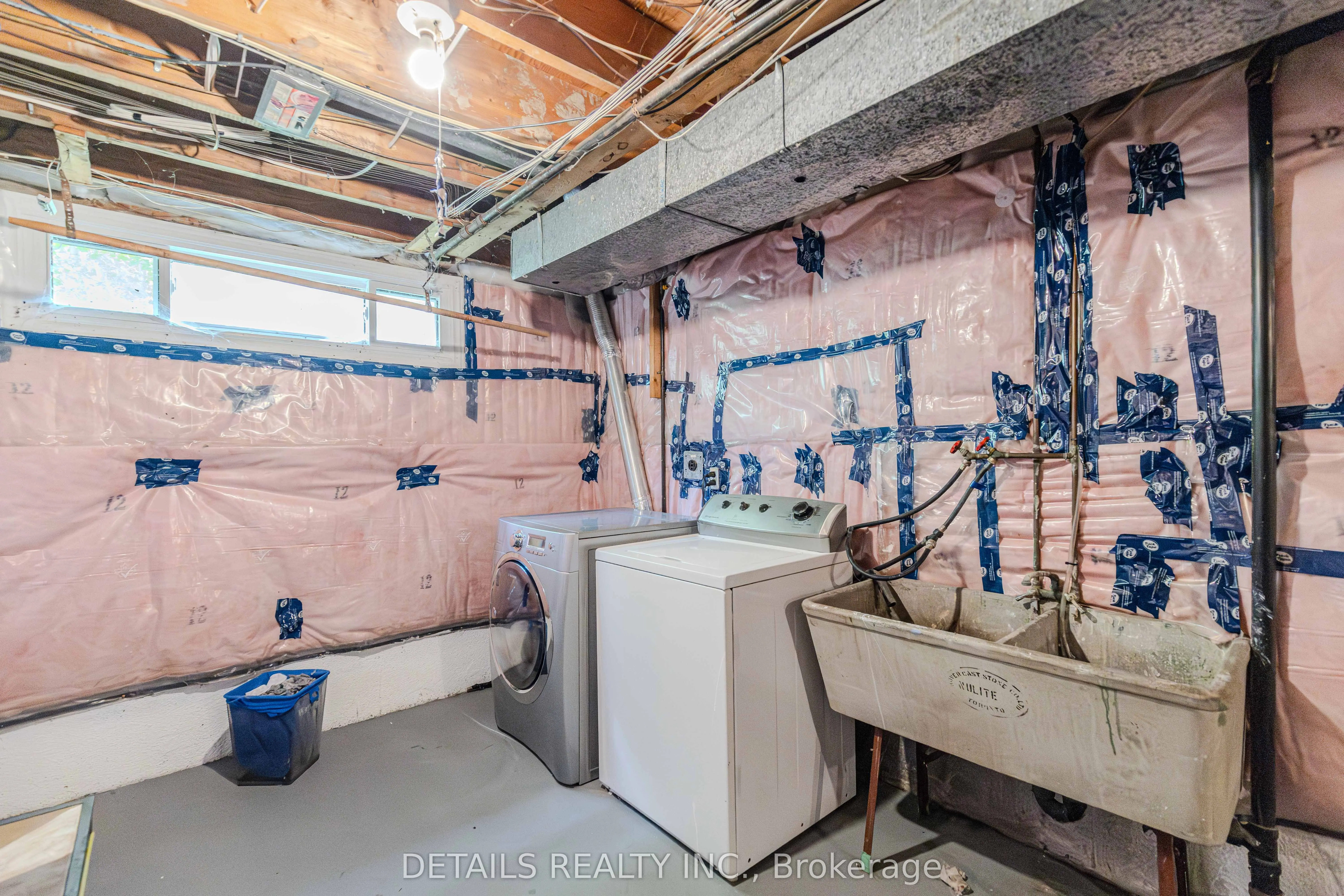 20 Trillium Avenue E