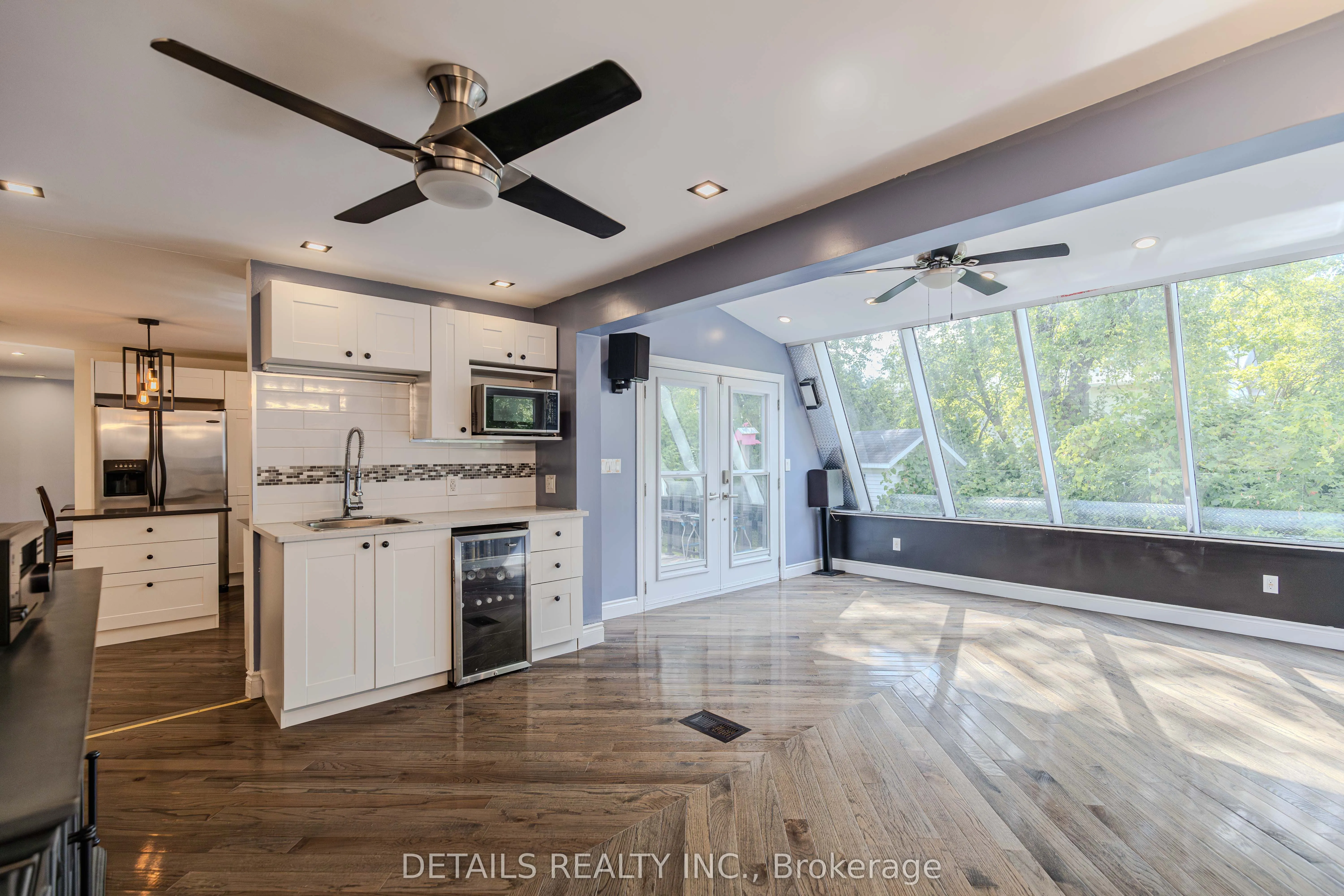 20 Trillium Avenue E