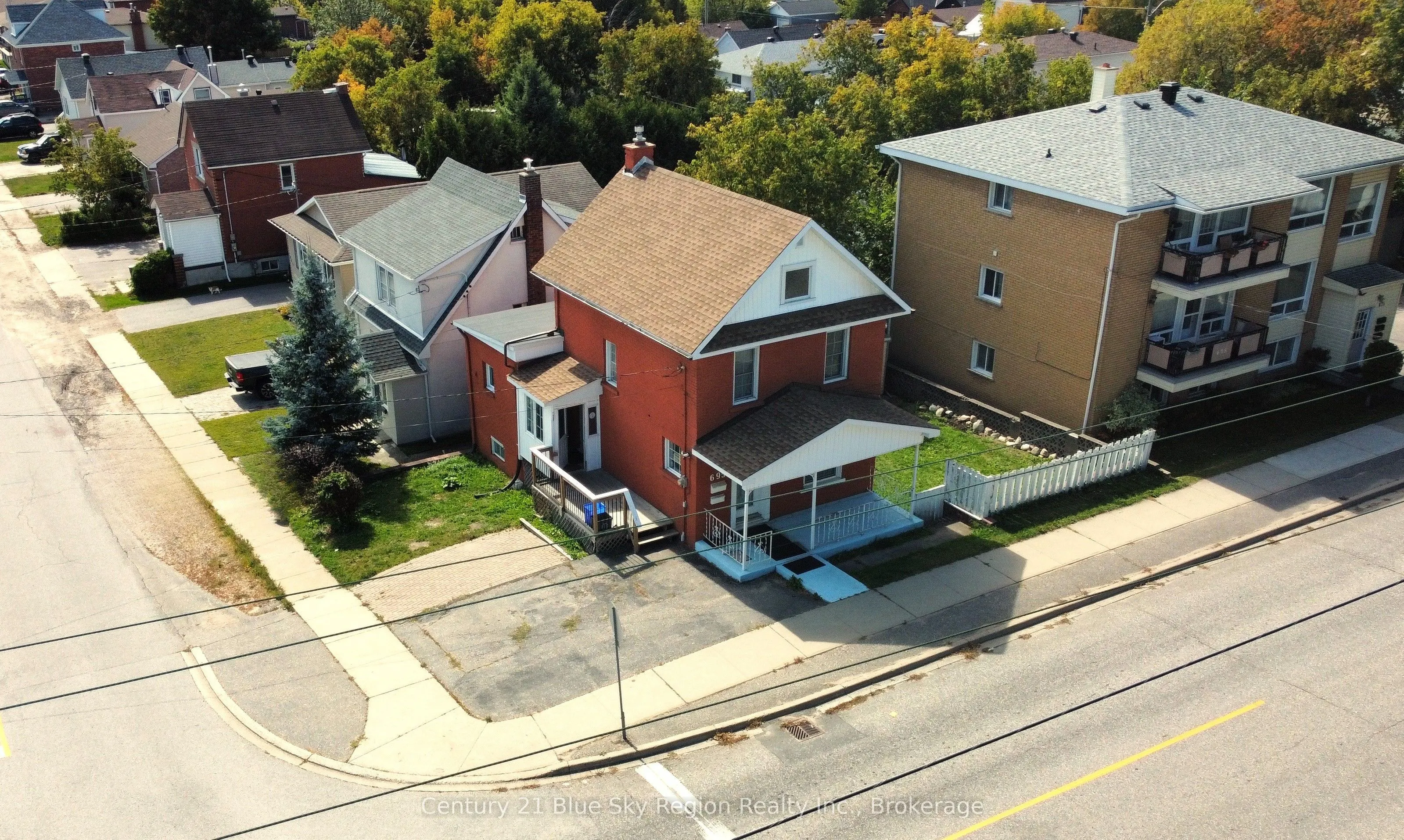695 High Street