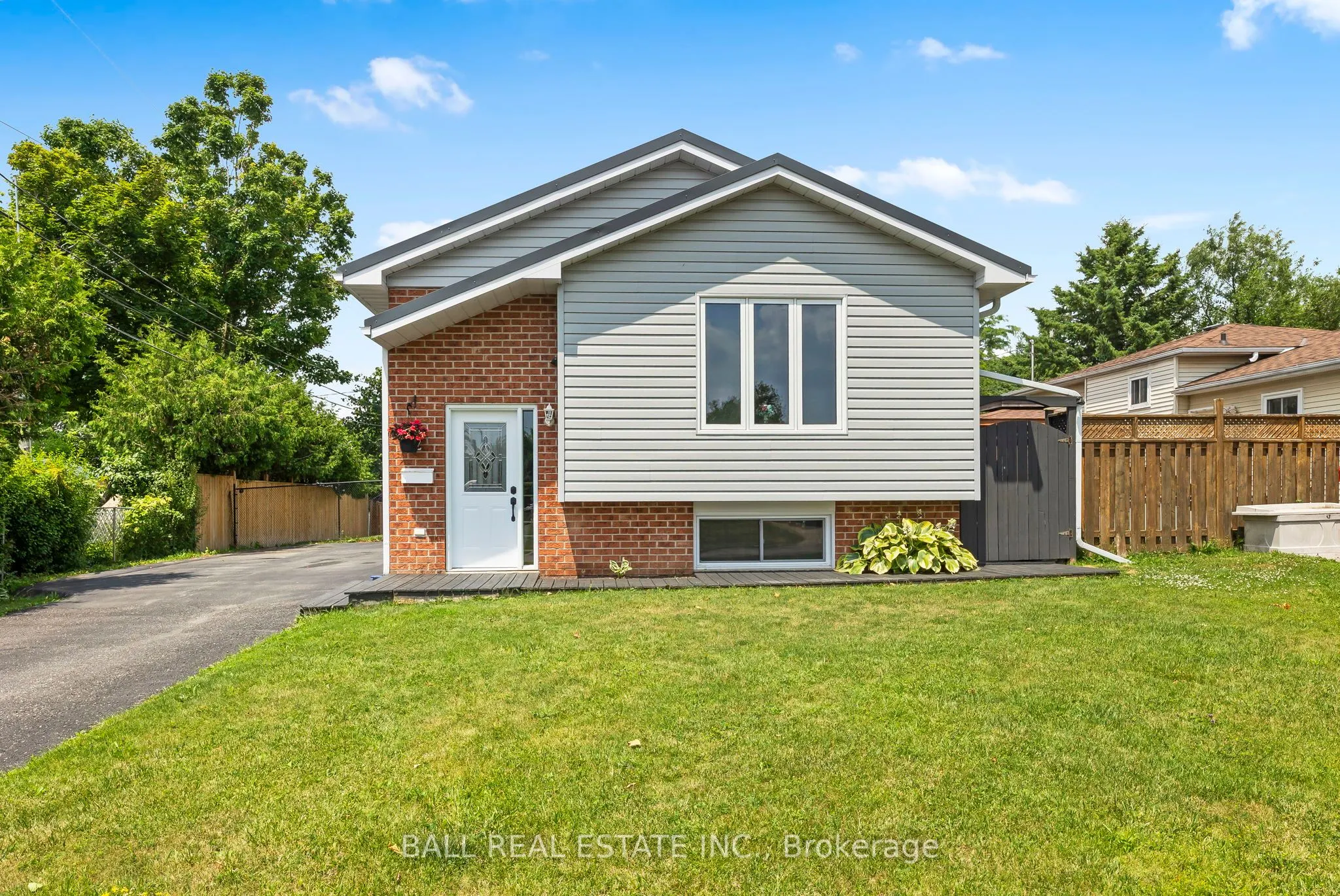 2 Hazel Street
