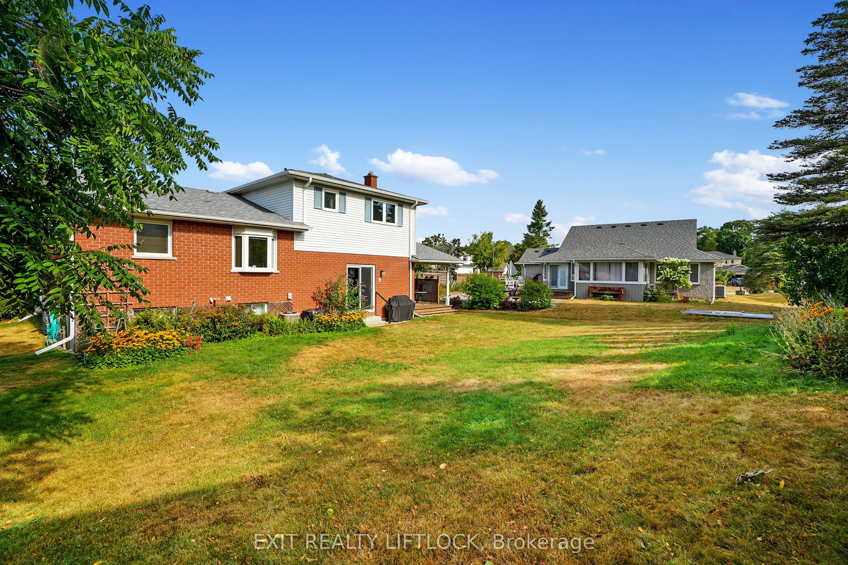 12 Victoria Avenue
