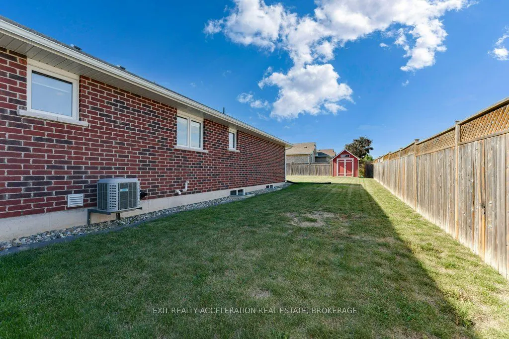 86 Hartwood Crescent