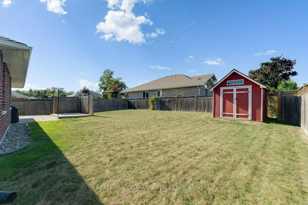 86 Hartwood Crescent
