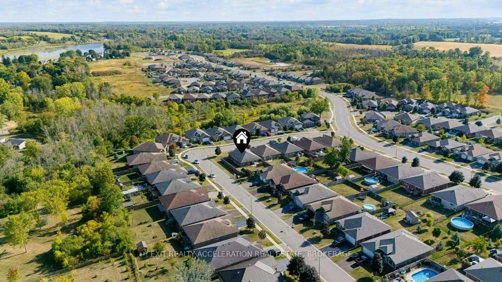 86 Hartwood Crescent