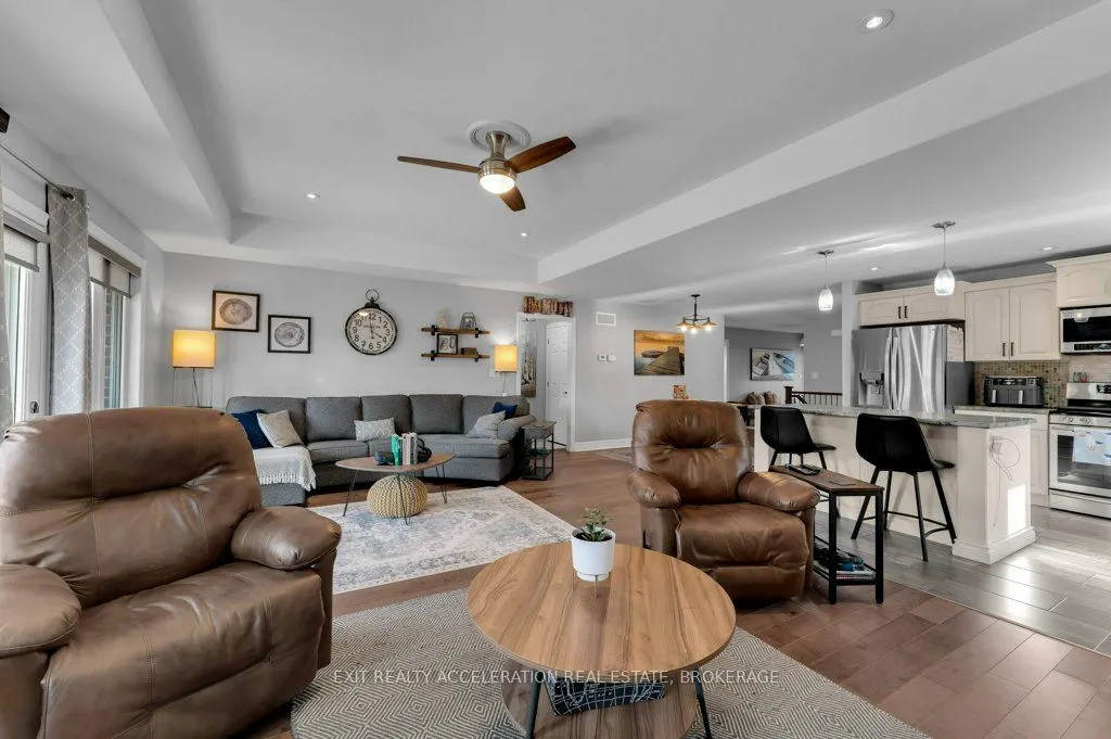 86 Hartwood Crescent