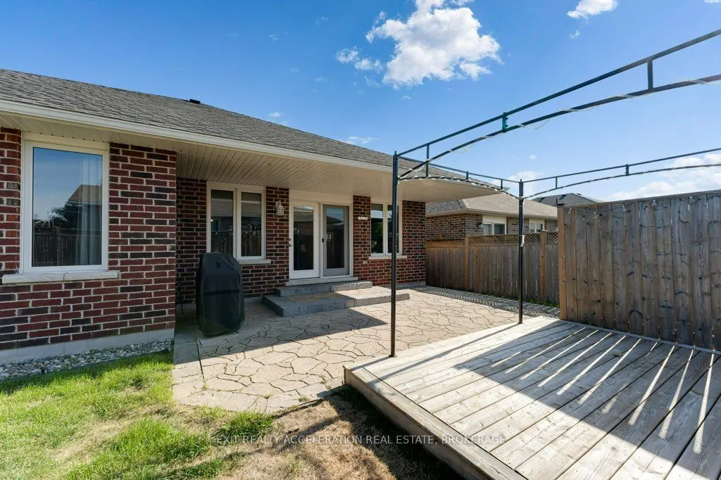 86 Hartwood Crescent