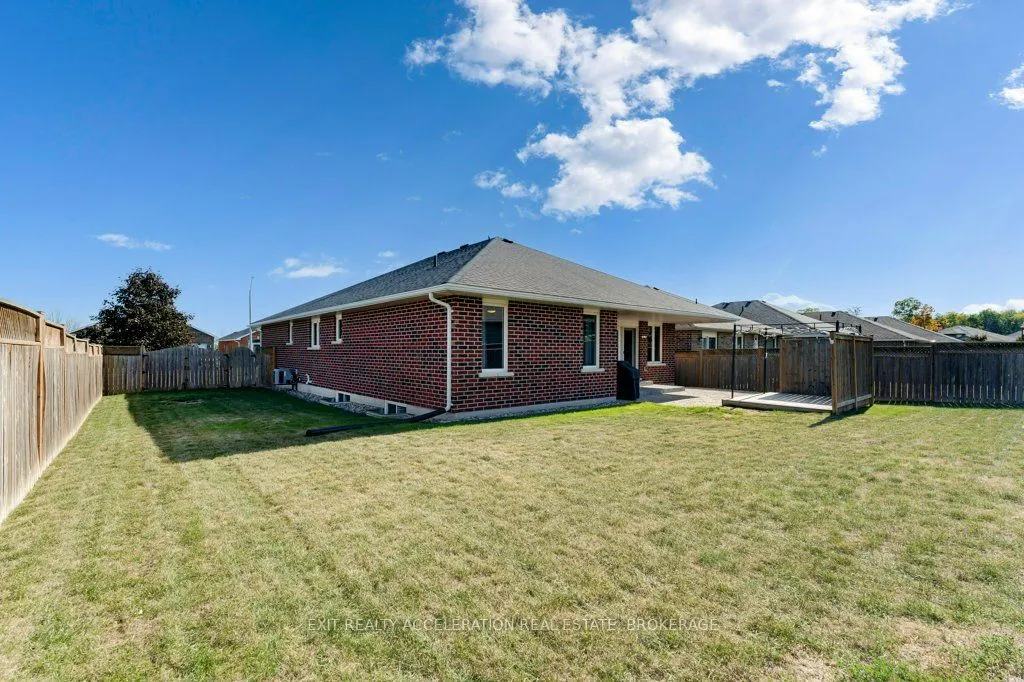 86 Hartwood Crescent