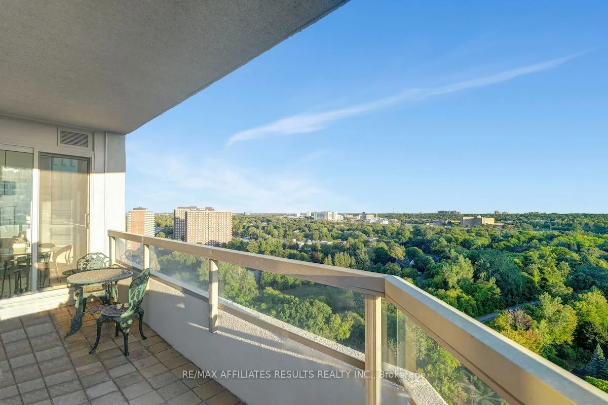 1480 Riverside Drive, #1906