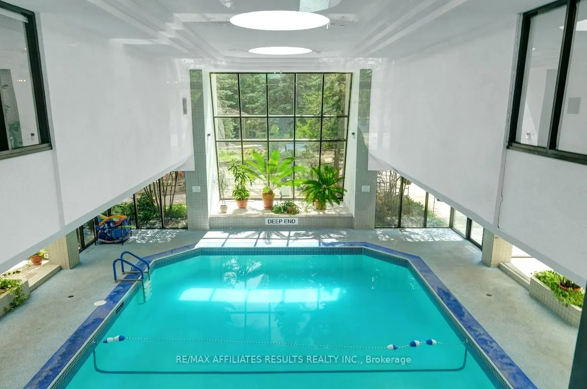 1480 Riverside Drive, #1906