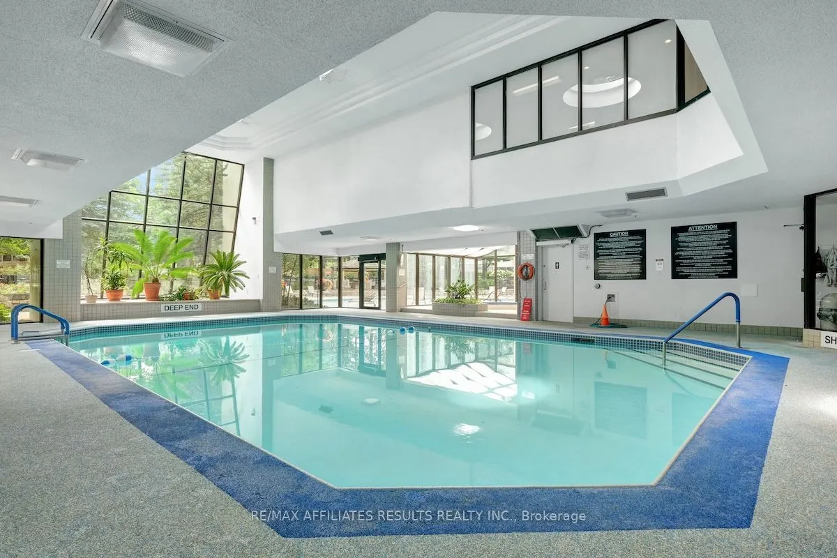 1480 Riverside Drive, #1906