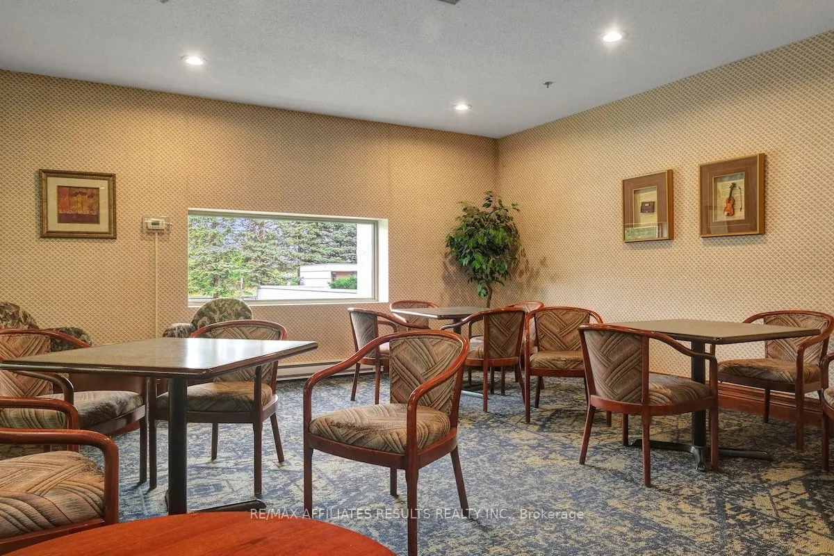 1480 Riverside Drive, #1906