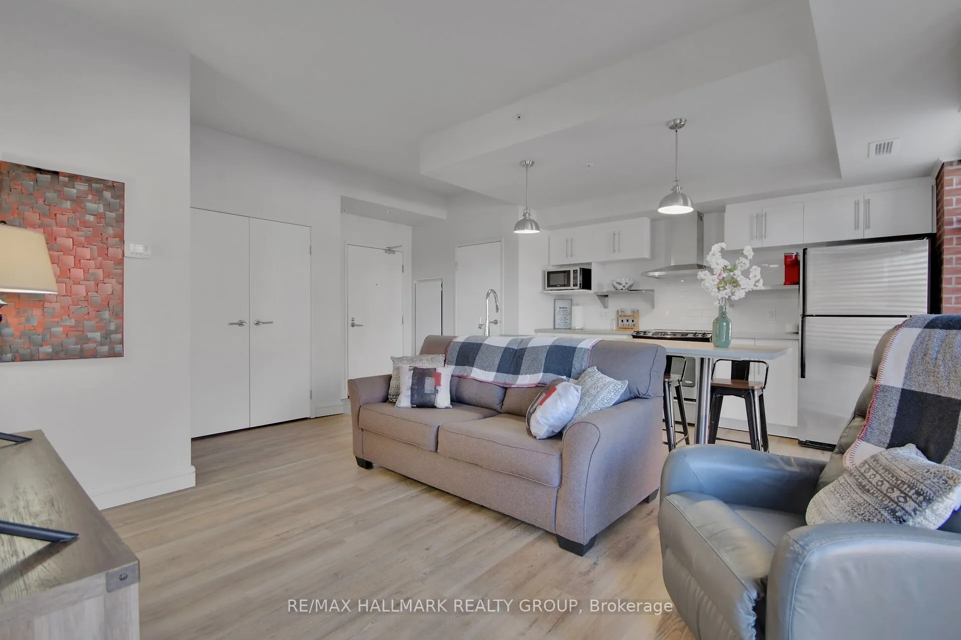 555 Anand Private, #208