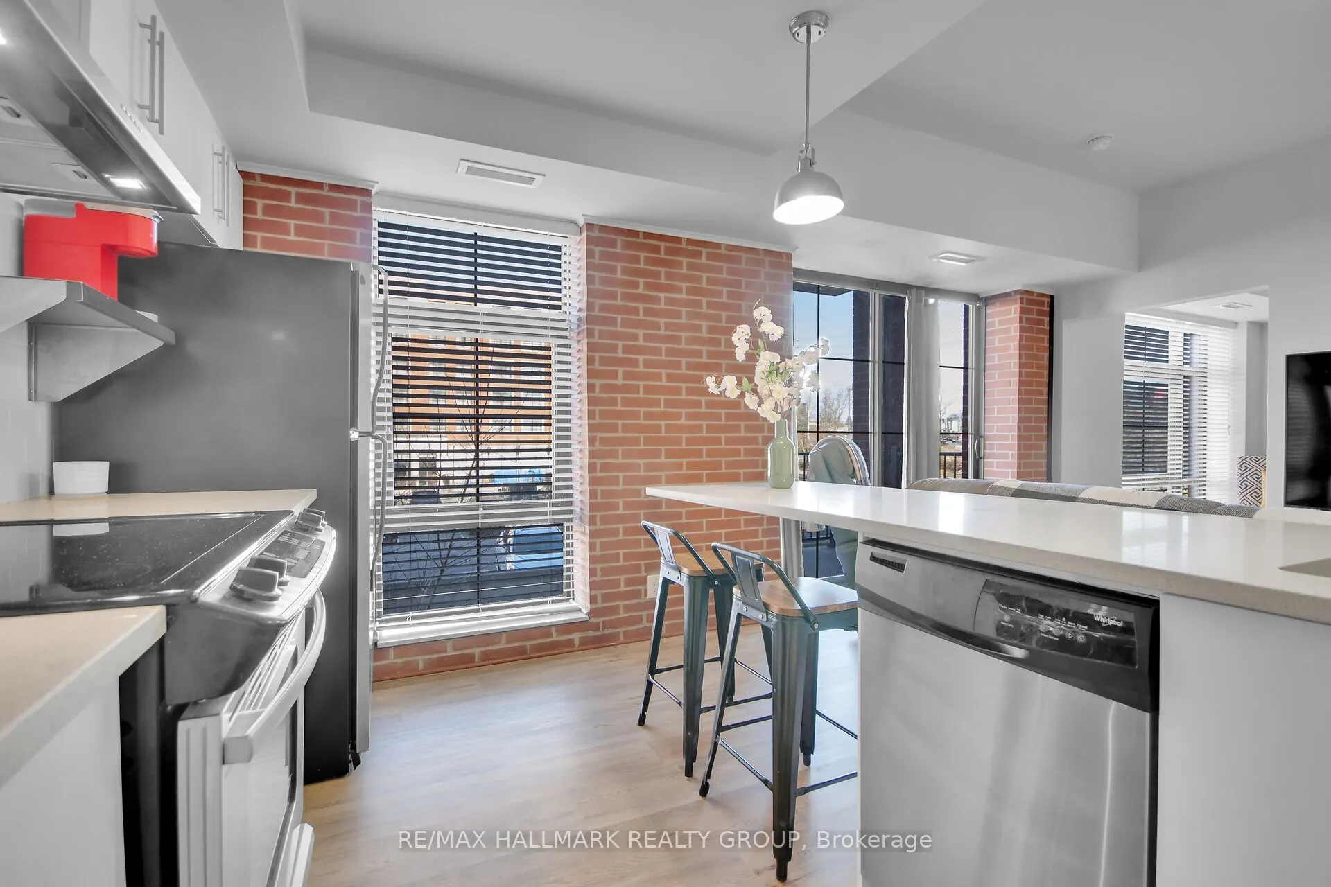 555 Anand Private, #208