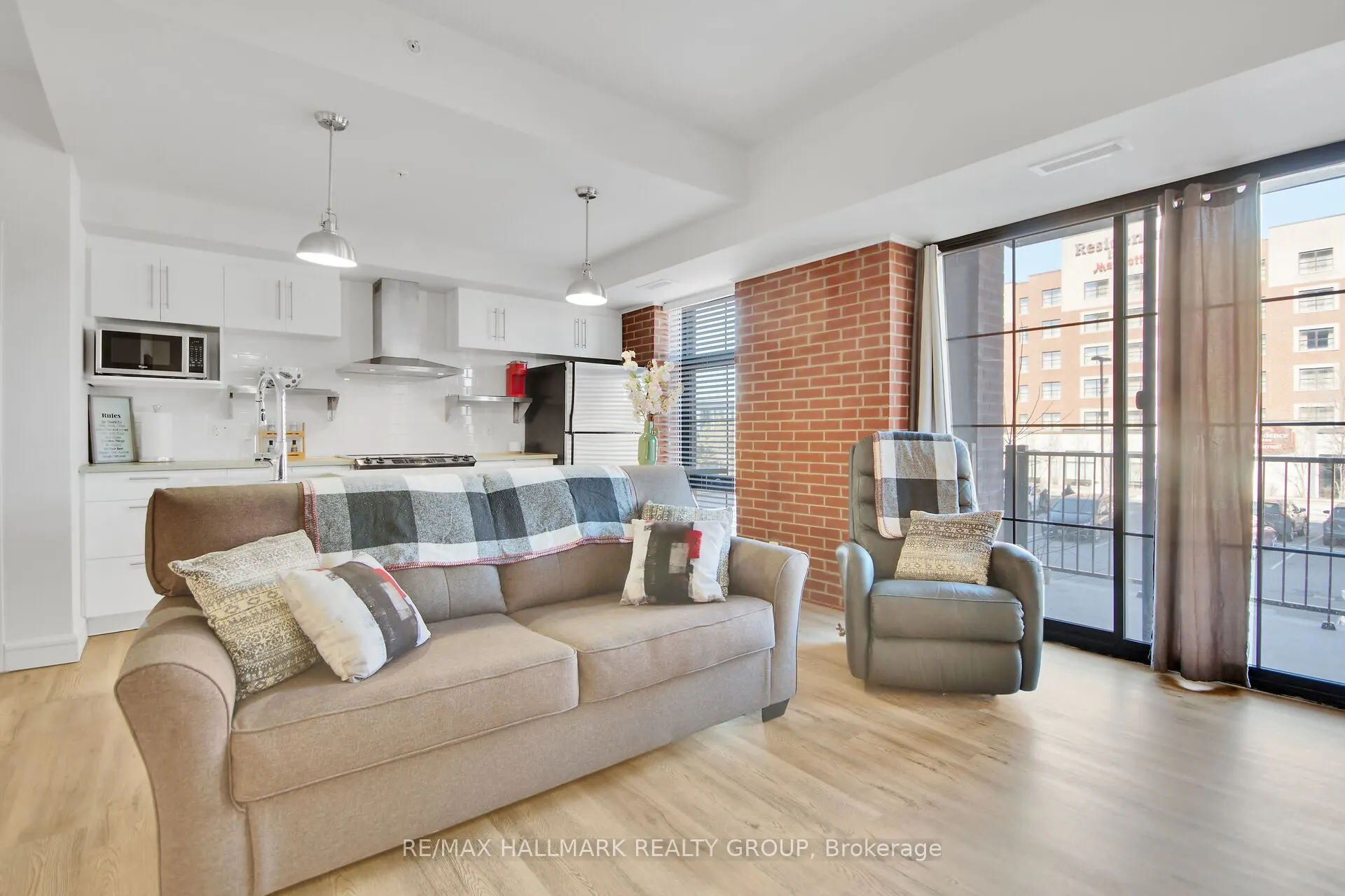 555 Anand Private, #208