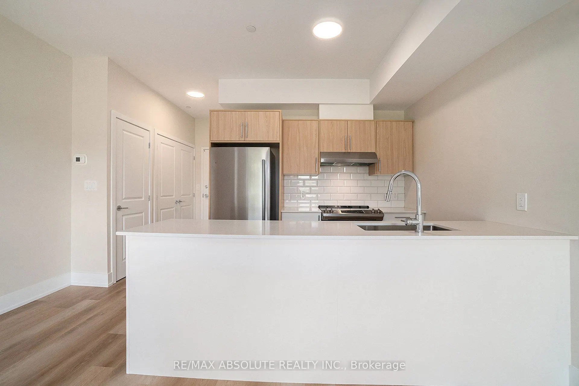 12 Thomas Street S, #210