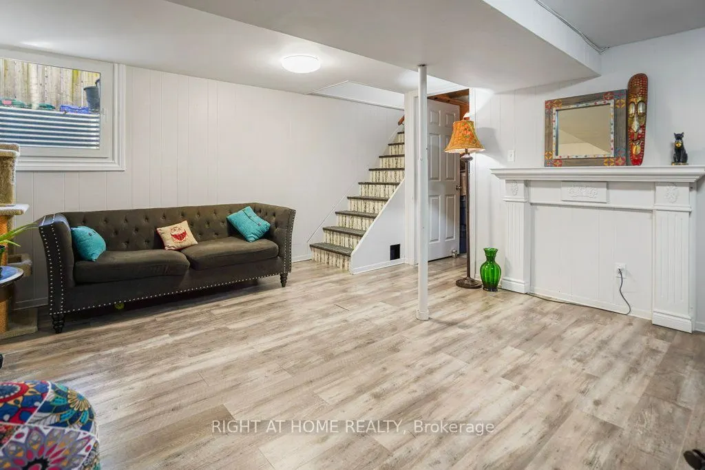 146 Greendale Crescent