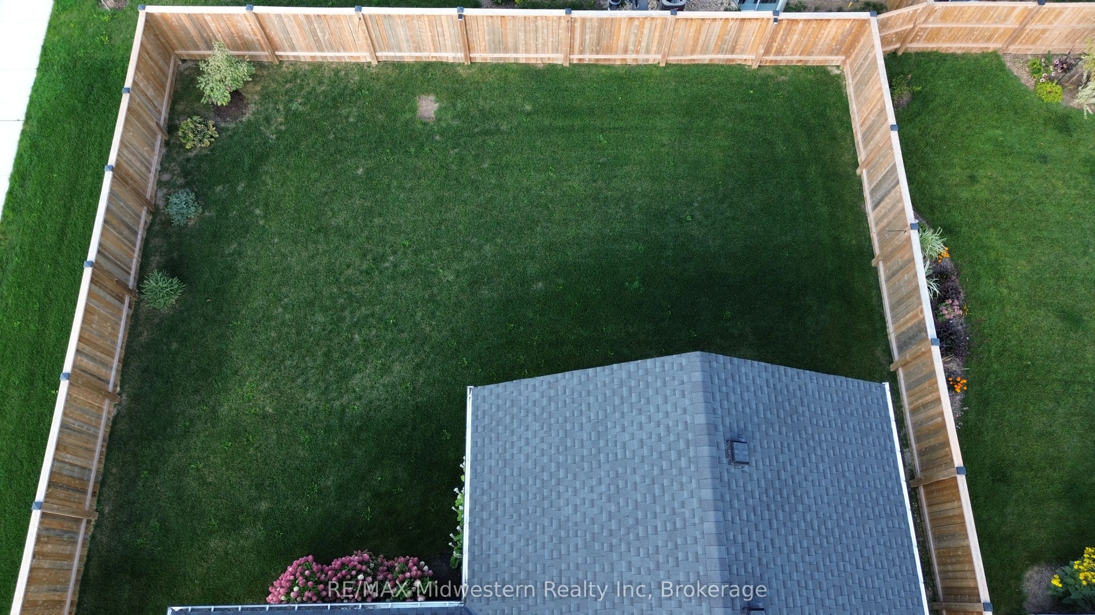 1095 Kincaid Street W