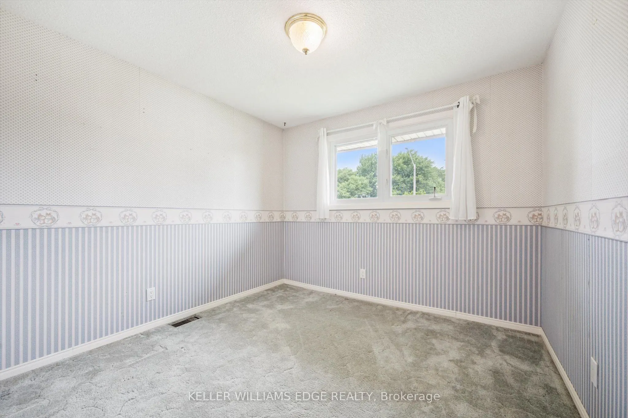 341 Redford Crescent
