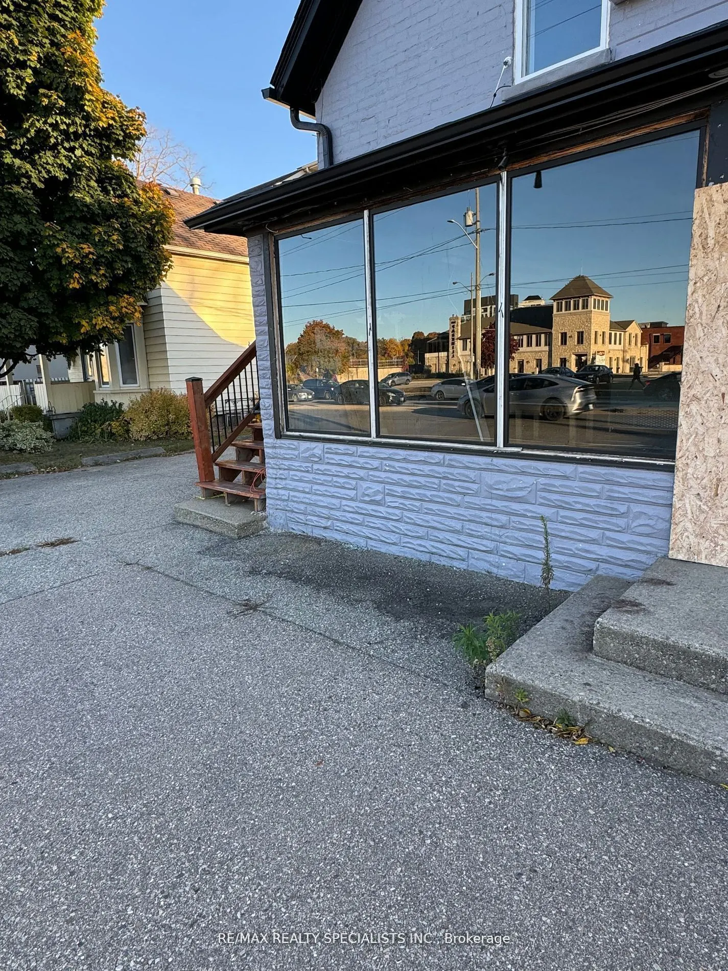 25 Park Hill Road W
