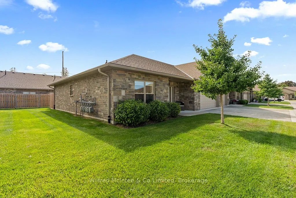 246 Grey Street S, #32