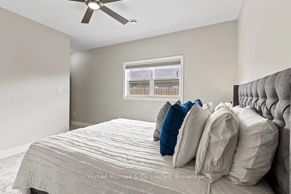 246 Grey Street S, #32