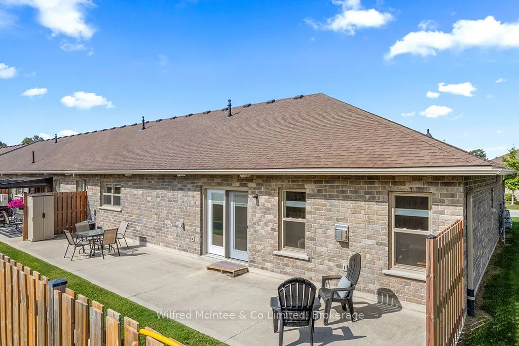 246 Grey Street S, #32