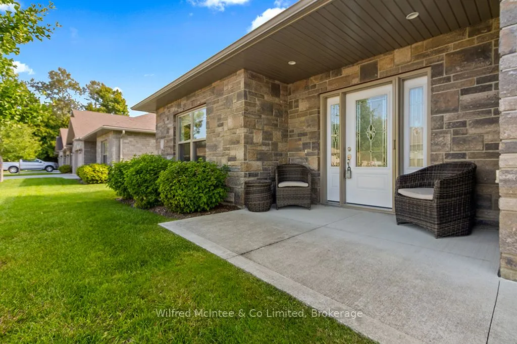 246 Grey Street S, #32