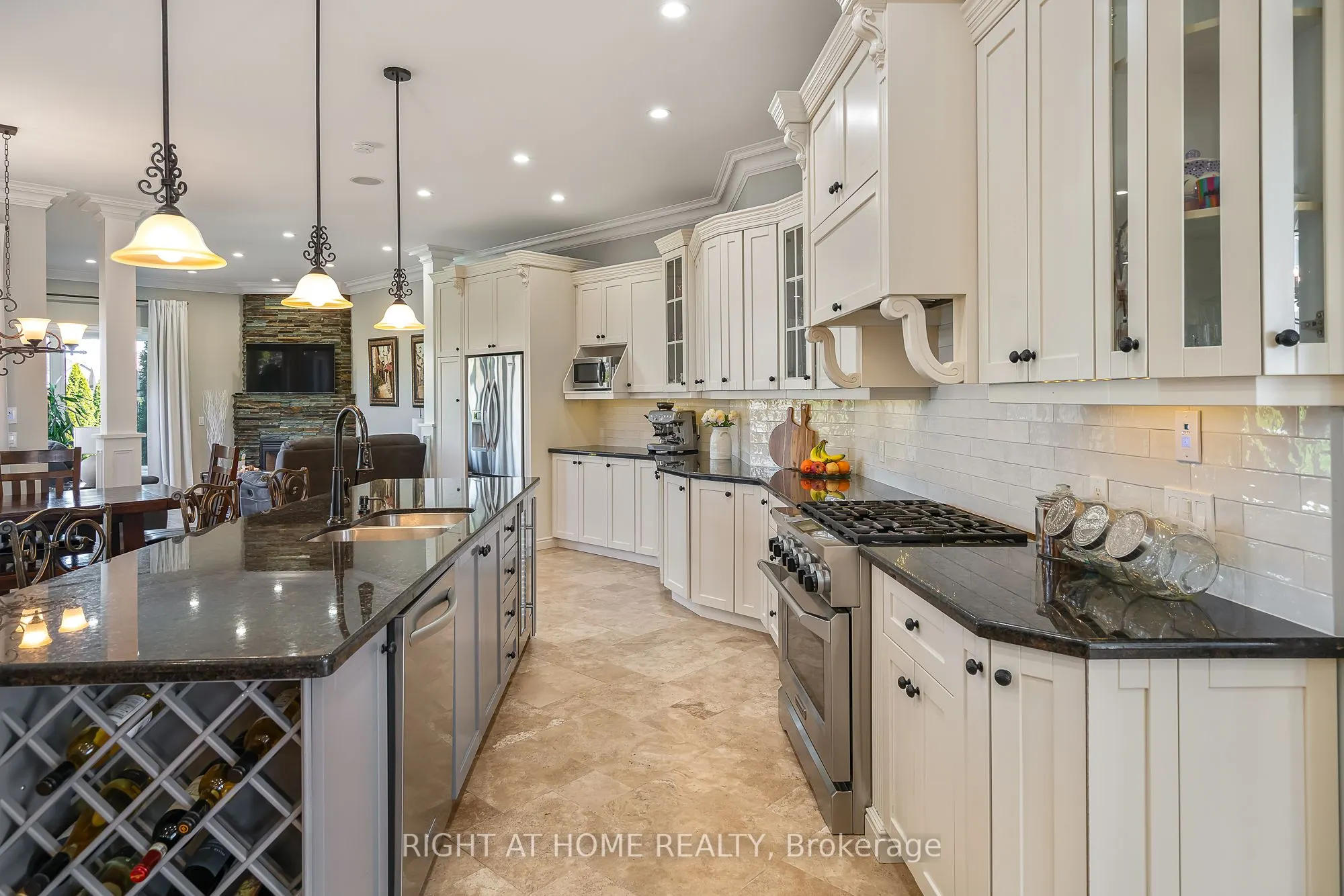 7 Sandalwood Crescent