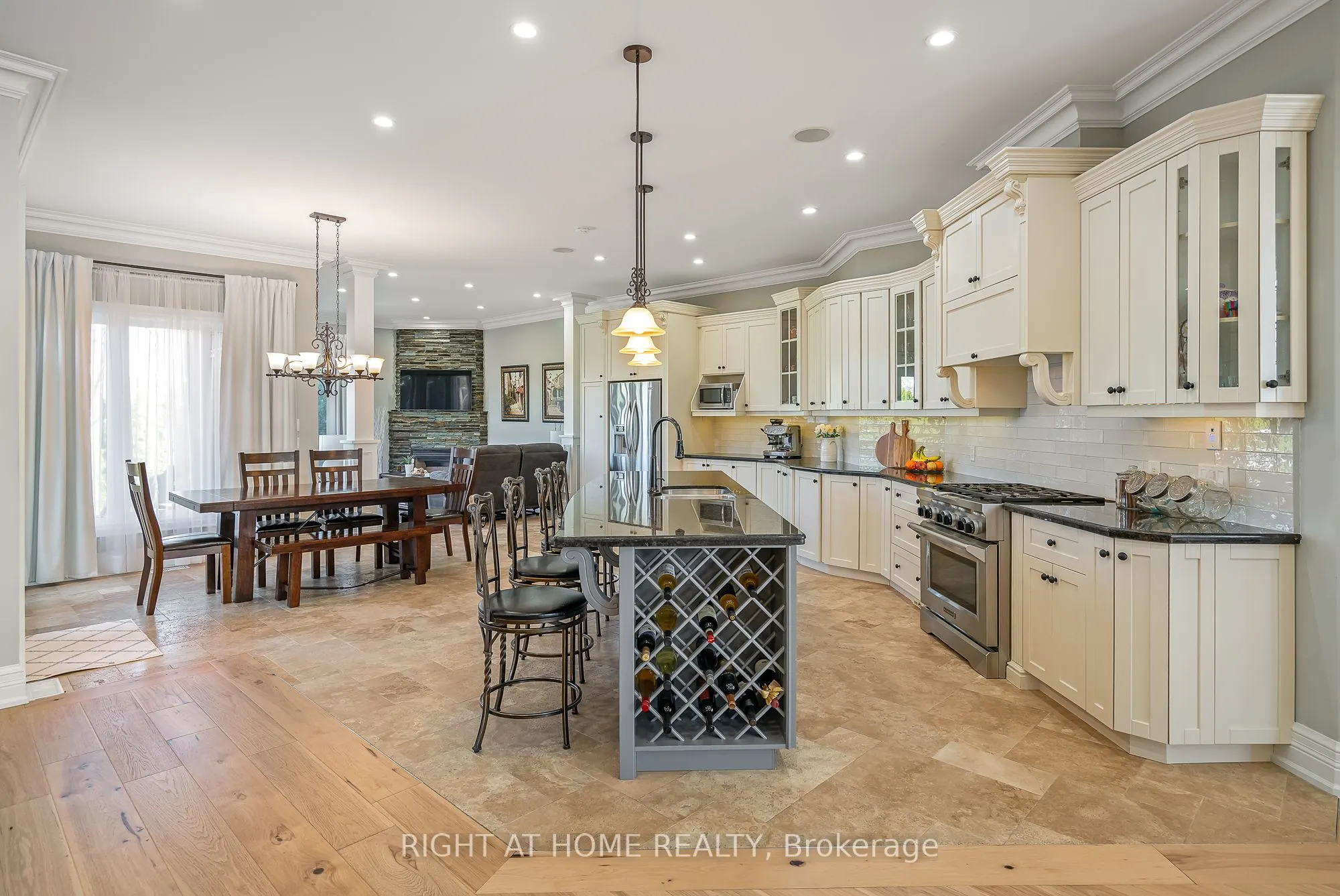7 Sandalwood Crescent