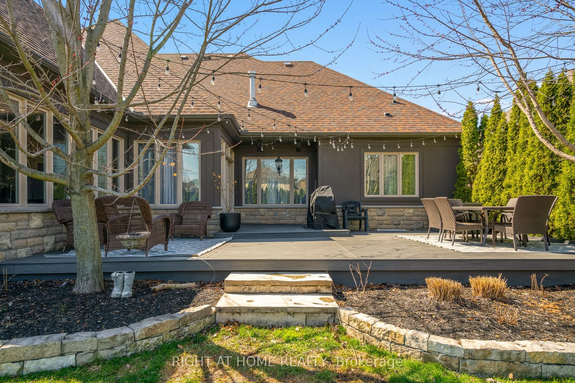 7 Sandalwood Crescent
