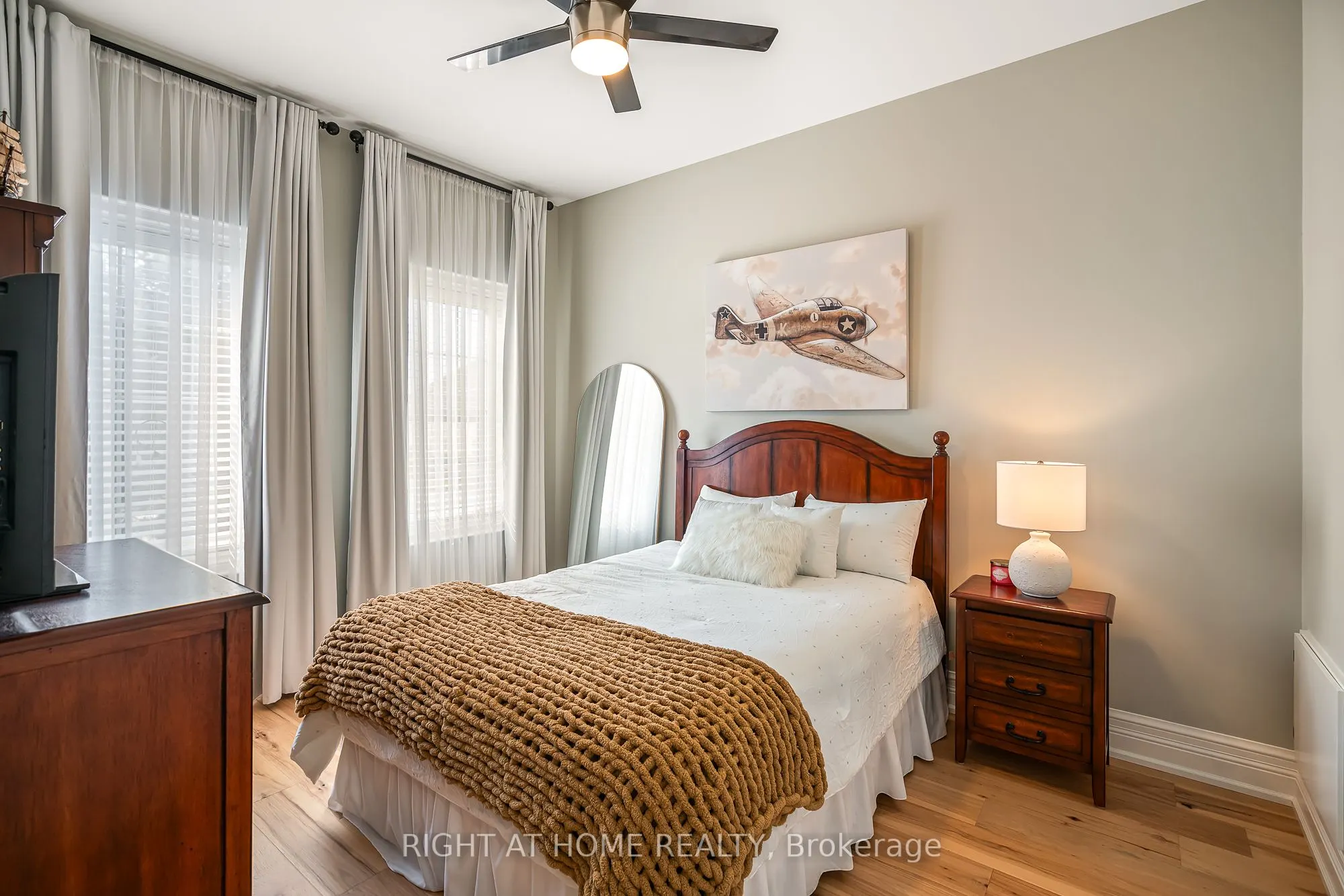 7 Sandalwood Crescent
