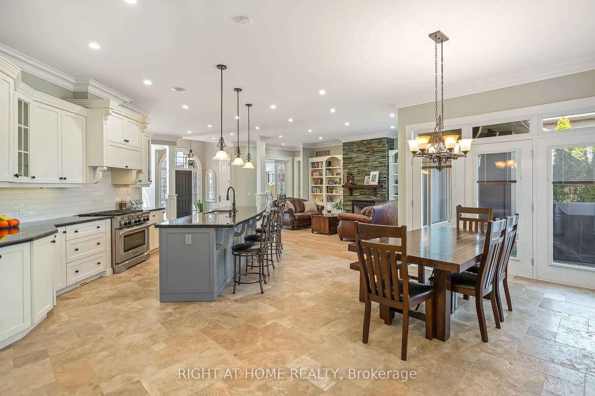 7 Sandalwood Crescent