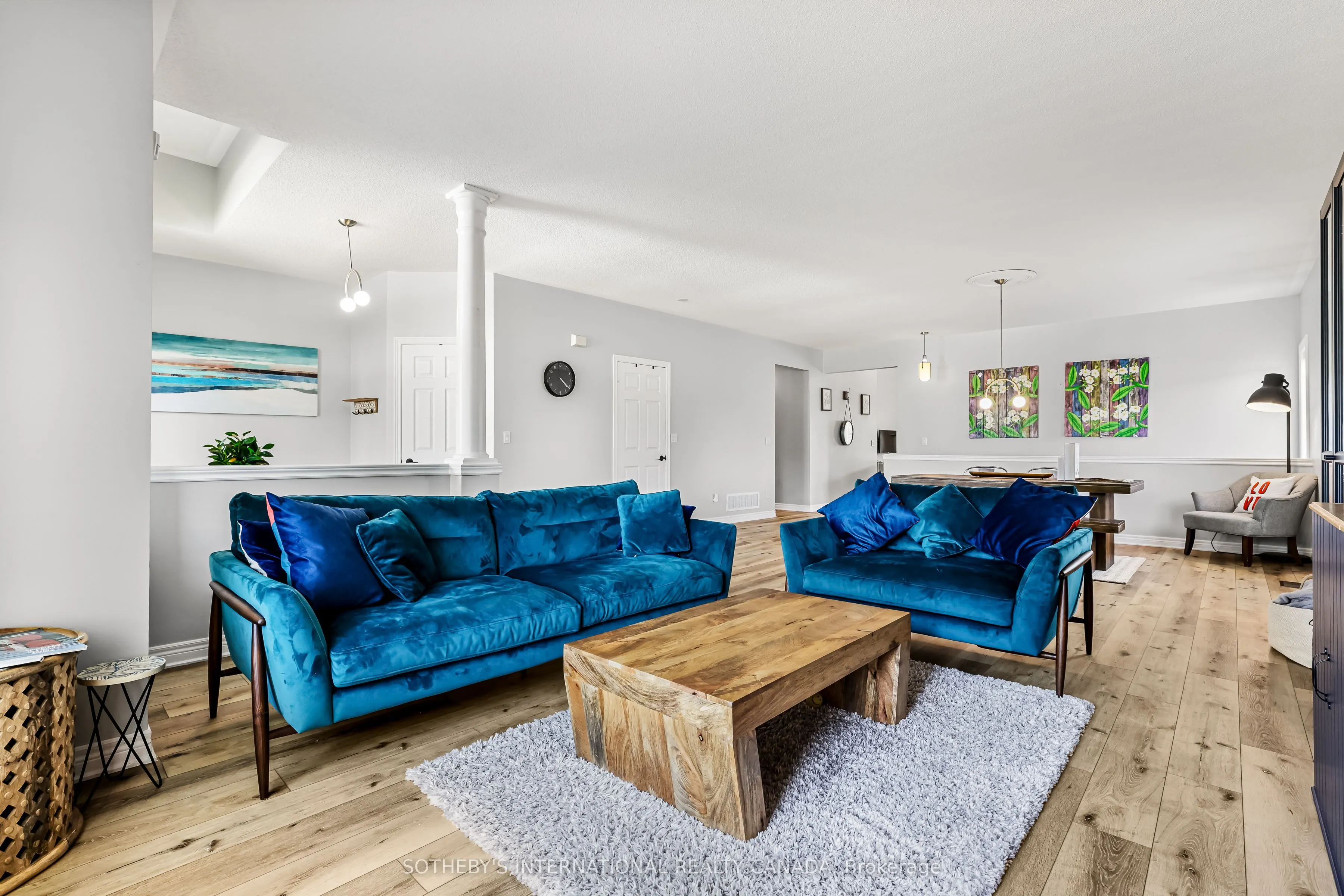 2 Rapley Boulevard