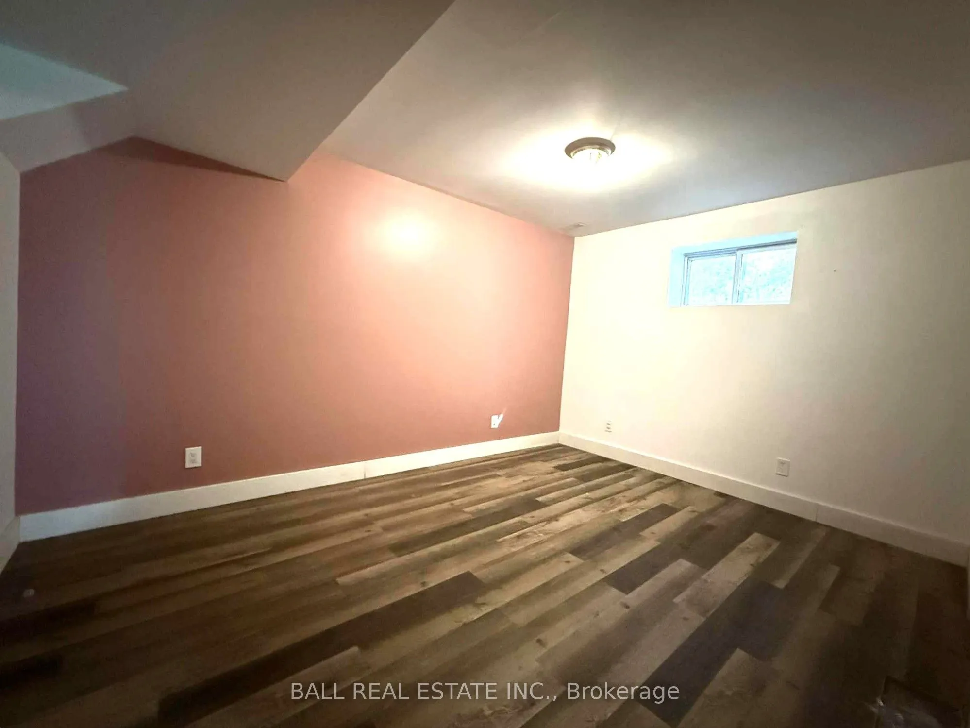 3 Graf Road