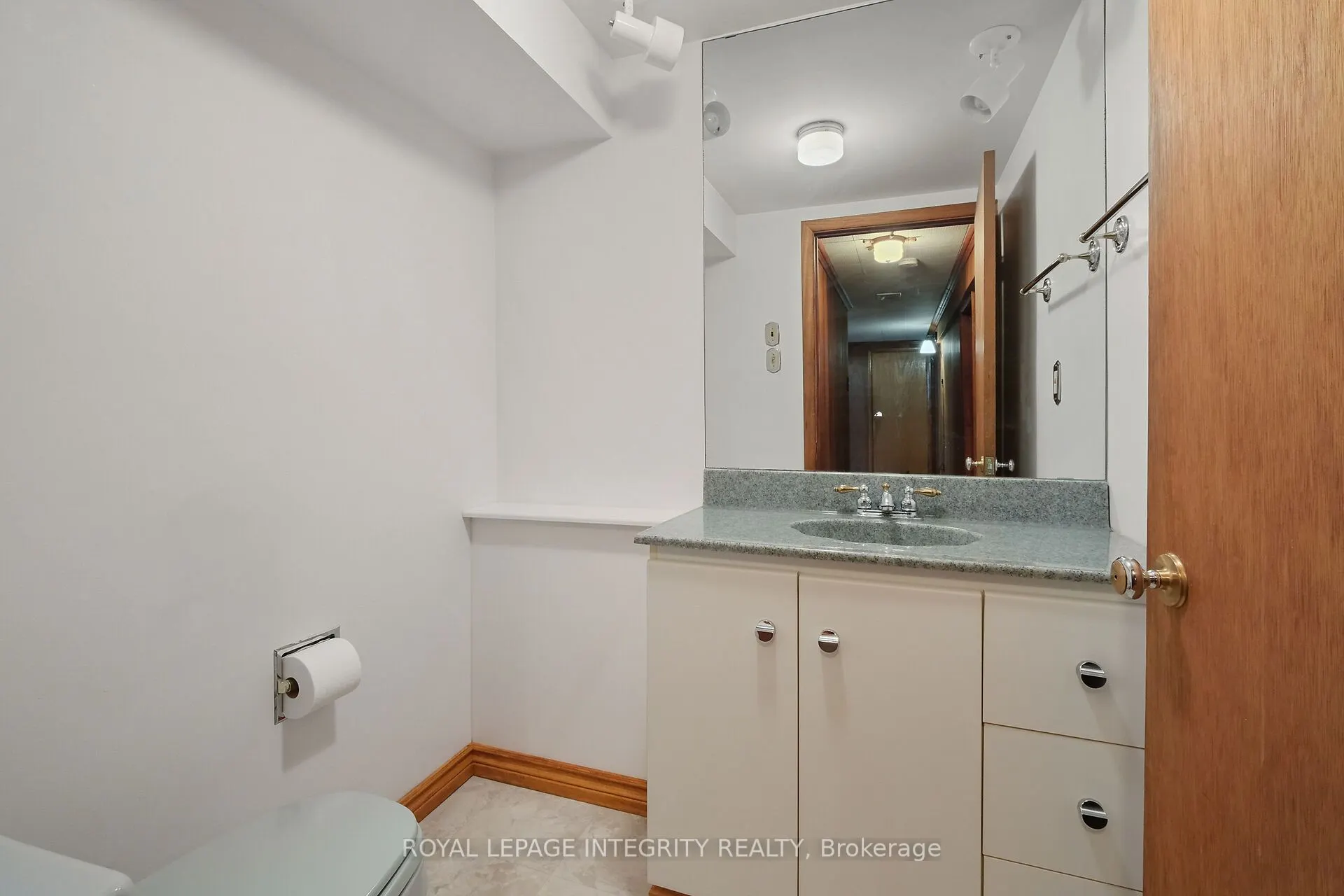81 Drouin Avenue