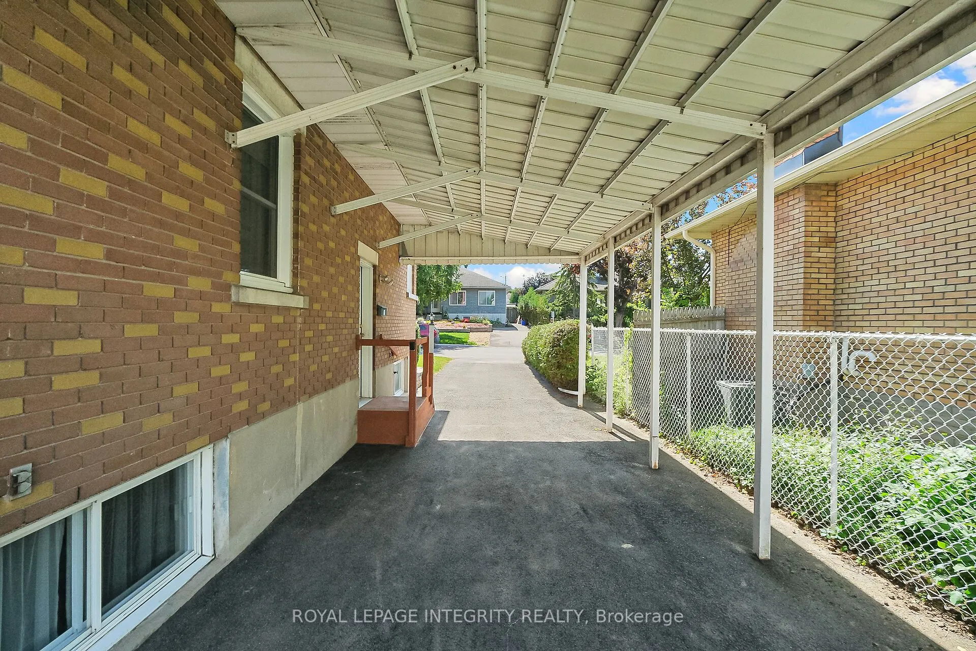 81 Drouin Avenue