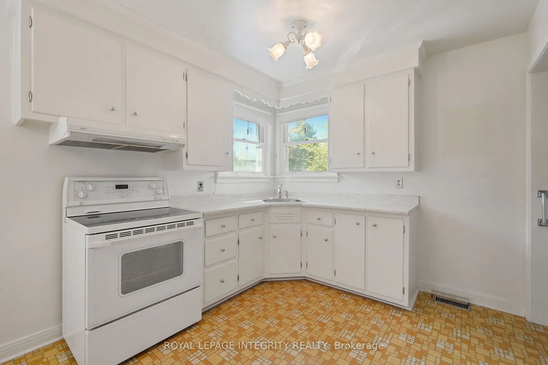 81 Drouin Avenue