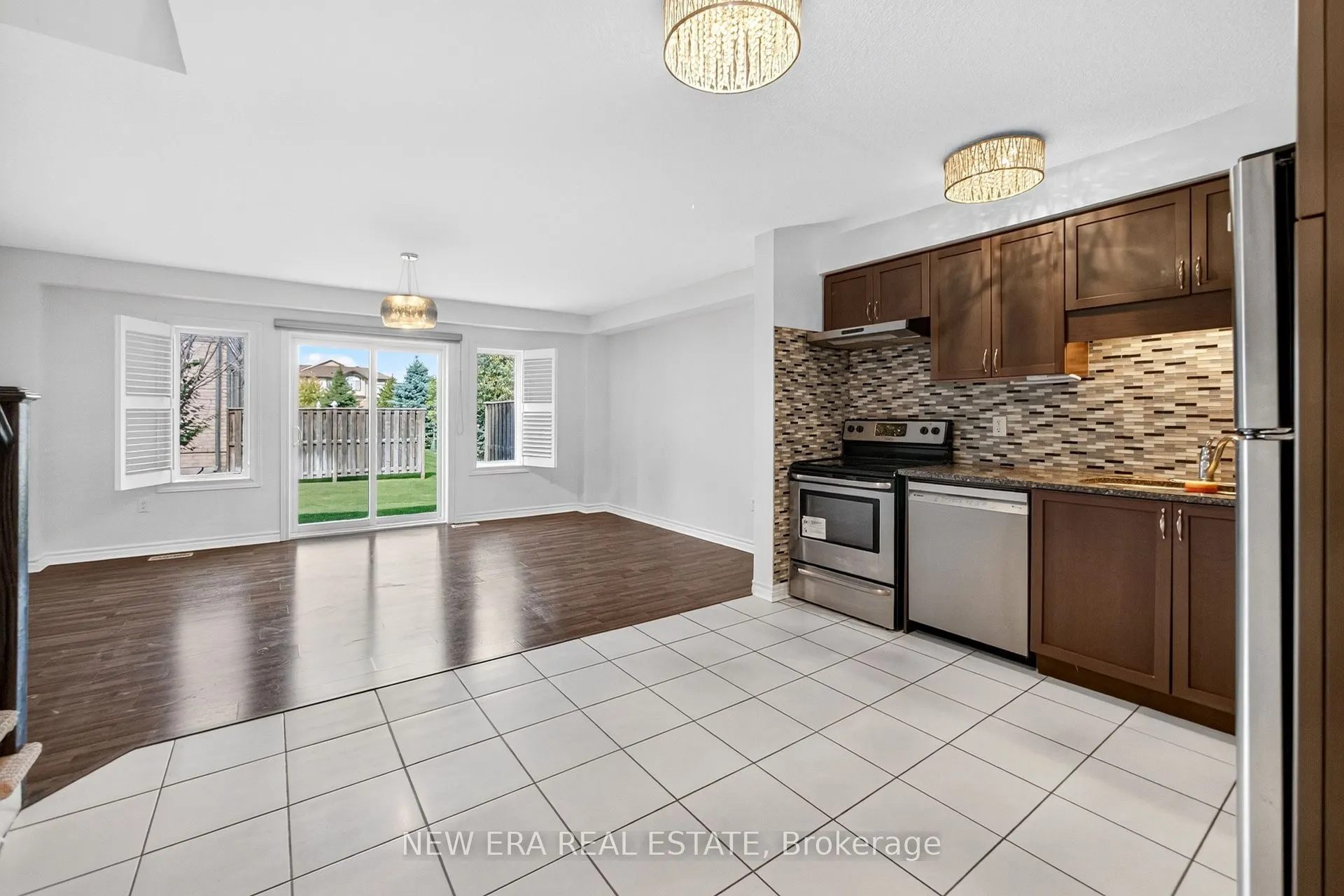 34 Arlington Crescent, #24