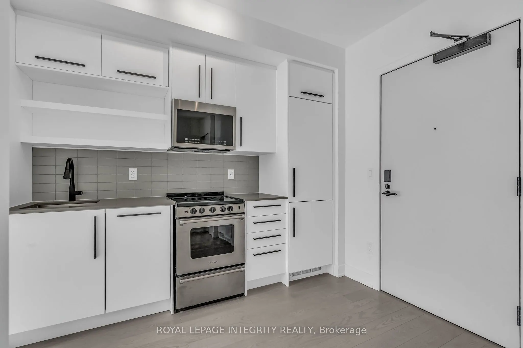 560 RIDEAU Street, #716