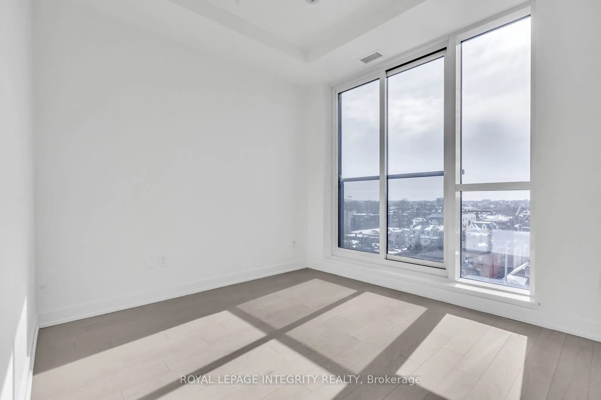 560 RIDEAU Street, #716
