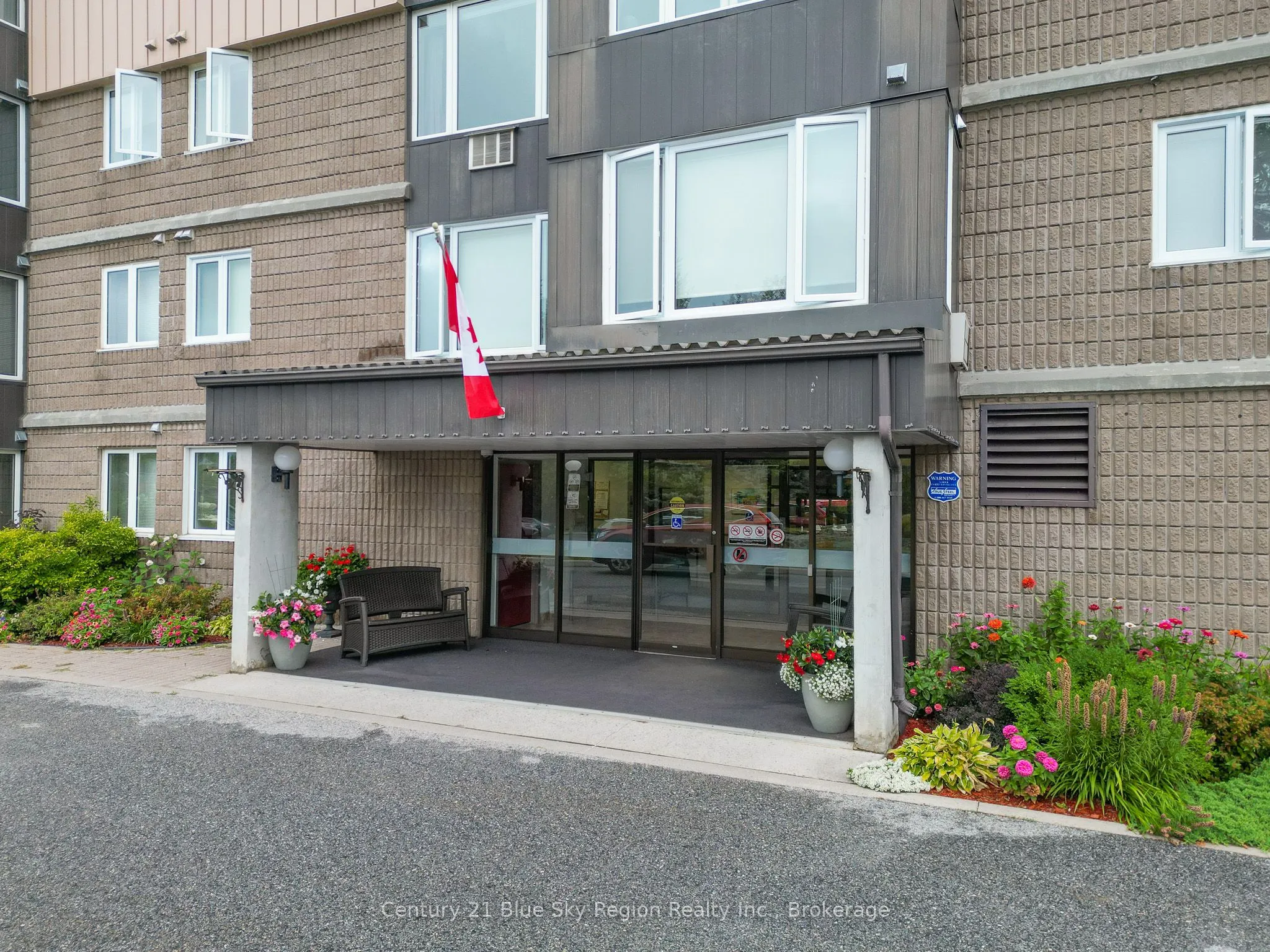 116 Blair Street, #401
