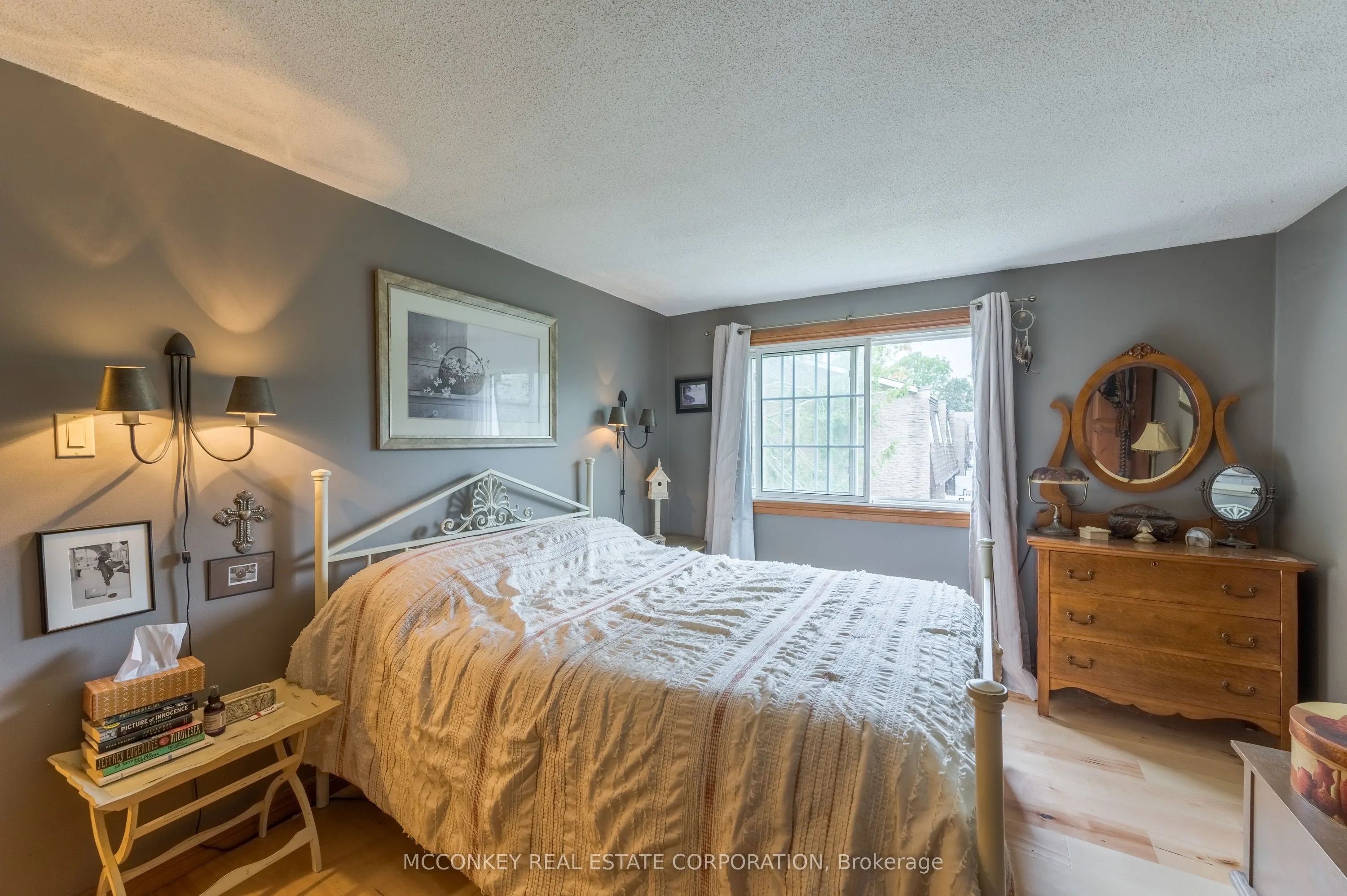 740 Chamberlain Street W, #11